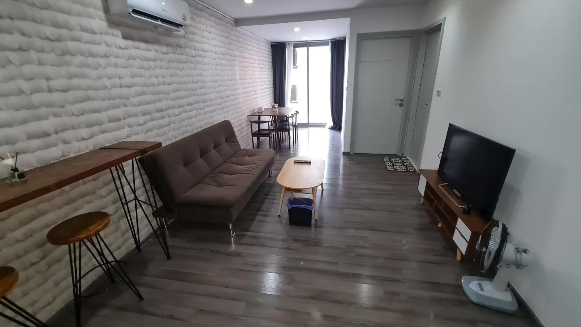 Cozy 1bed 1 Bath Near Bts Punnawithi Bangkok